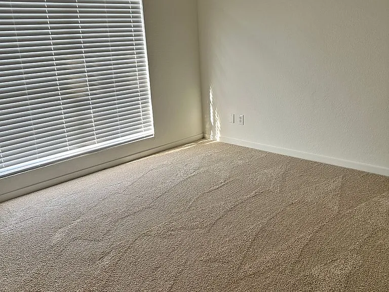 3565 W Butler St — Photo 13