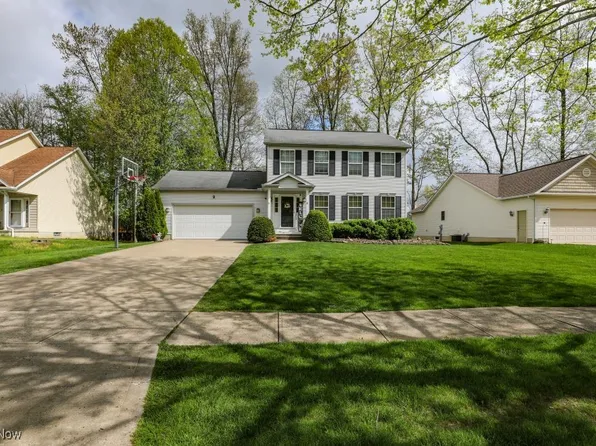 1016 Susan Rd, Ravenna, OH 44266