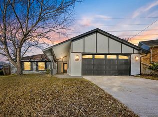 2017 W Arbor Rose Dr, Grand Prairie, TX 75050