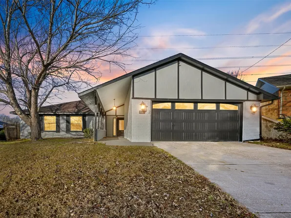 2017 W Arbor Rose Dr, Grand Prairie, TX 75050