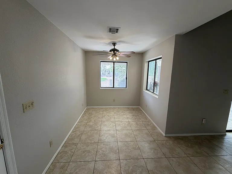 2899 Country Club Dr — Photo 6
