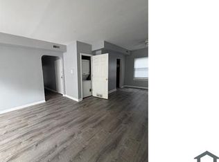 2019 E 74th St #1, Chicago, IL 60649