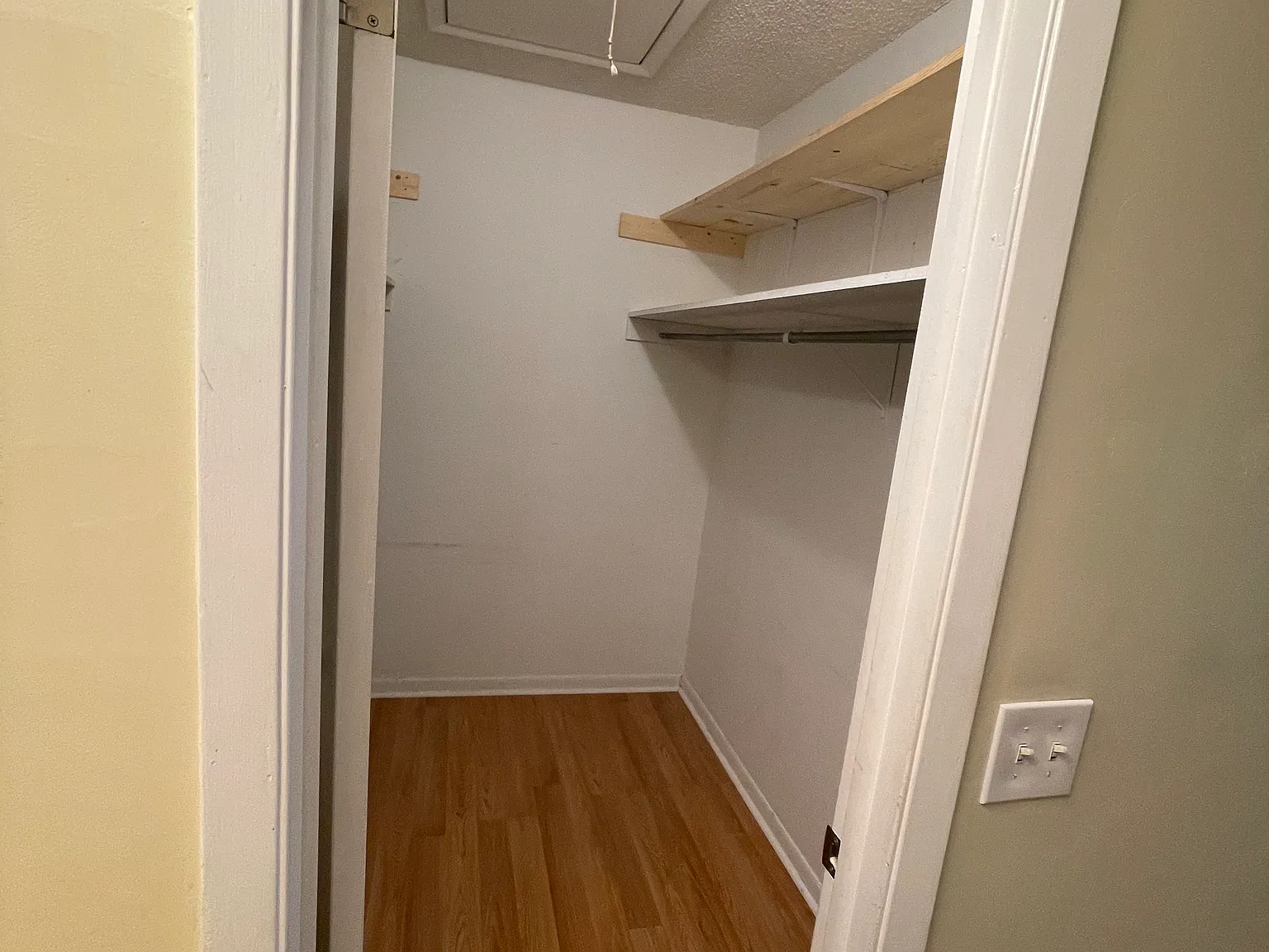 3 bed, 1100 sqft, $925 — Photo 3