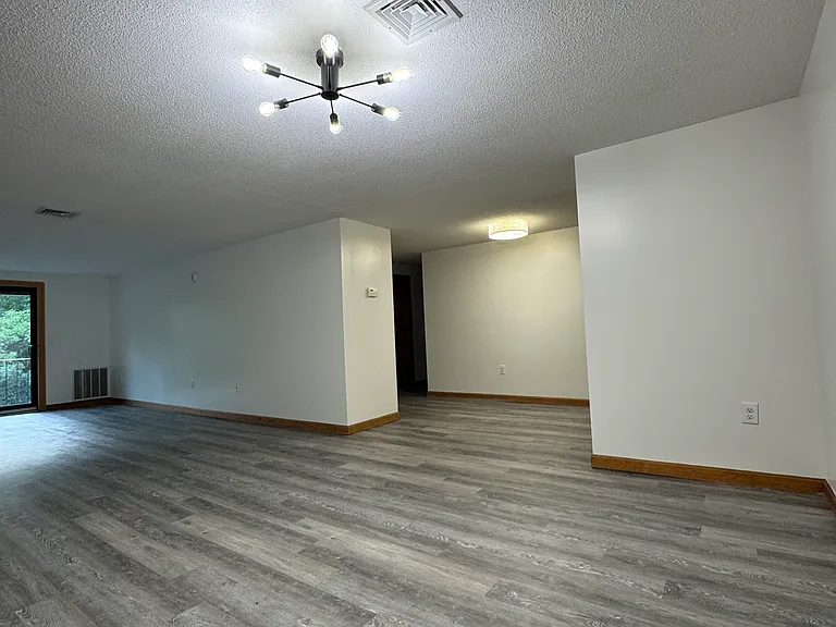118 Bluestone Dr #A — Photo 8