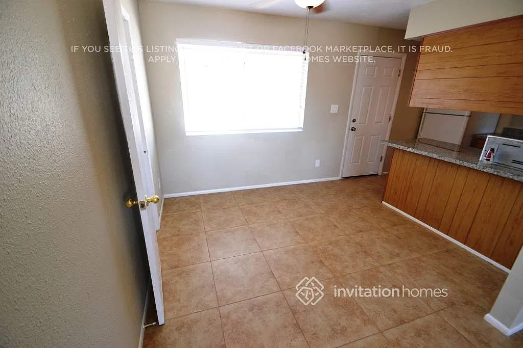 1113 E Winston Dr Phoenix, AZ 85042 — Photo 4