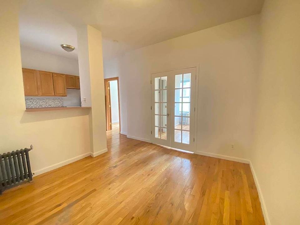 1st image of 316 E 49th St #55