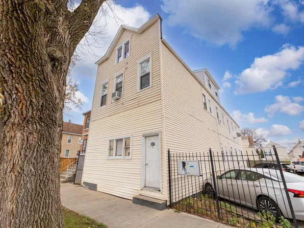 2501 W 46th St, Chicago, IL 60632