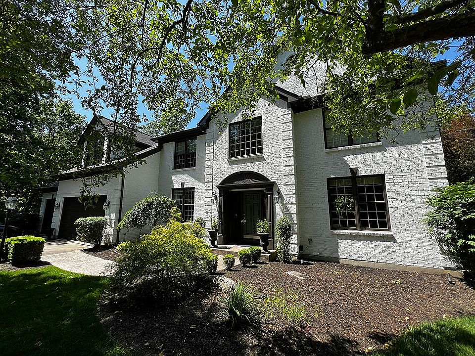 1st image of 711 Deer Trail Ct