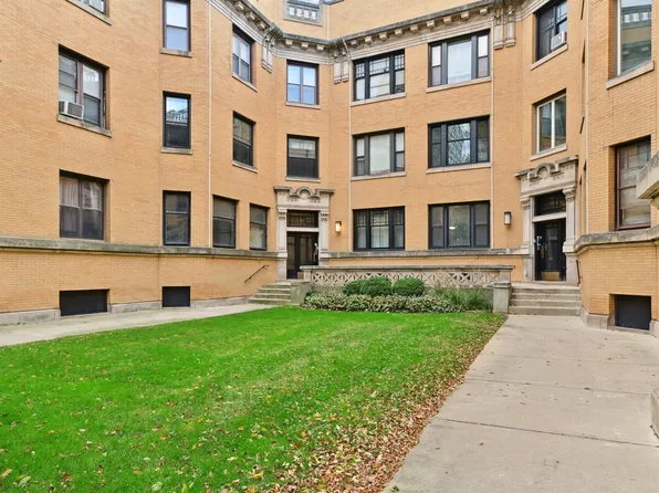 4826 S Dorchester Ave #2W, Chicago, IL 60615