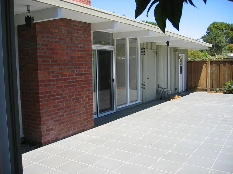 2451 Alvin St — Photo 8
