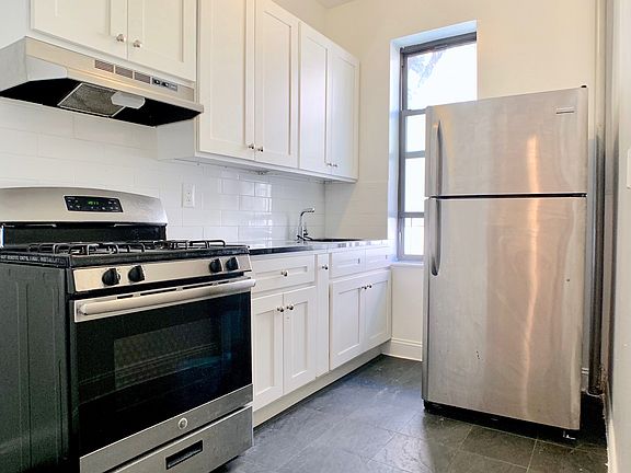 4th image of 15 Woodruff Ave APT B3