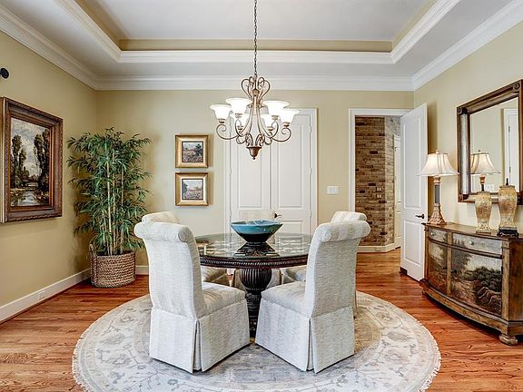 4th image of 3018 Rosemary Park Ln