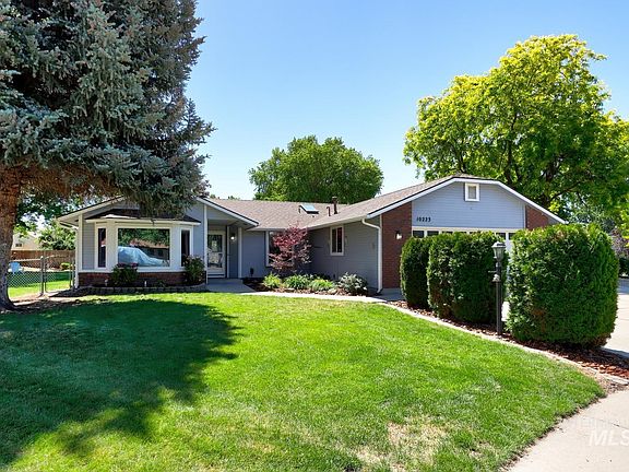2nd image of 10223 W Molly Ct
