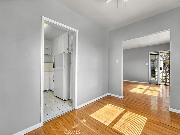 3rd image of 2363 Torrance Blvd