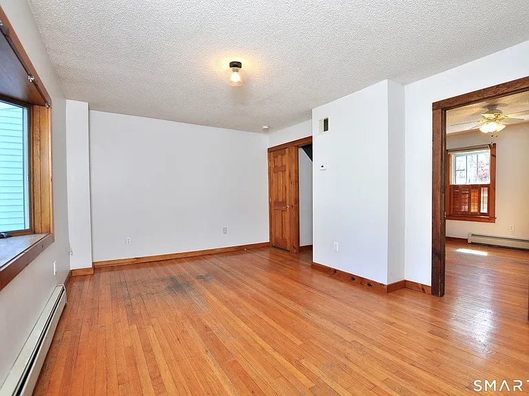 90 Niles Rd — Photo 12