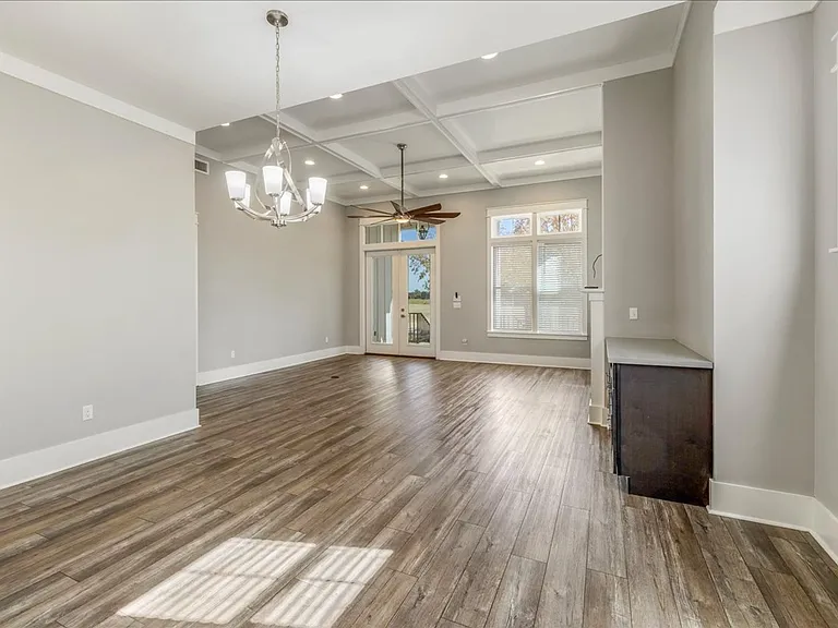 4072 Biltmore Ave — Photo 19