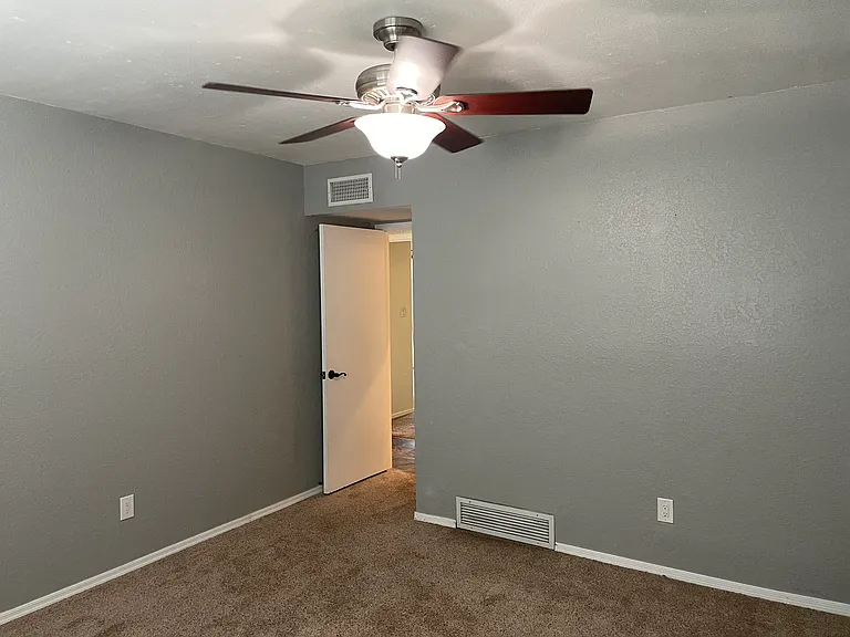 5830 E Calle Del Ciervo — Photo 36