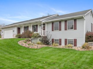 1745 Westminster Ct SW, Byron Center, MI