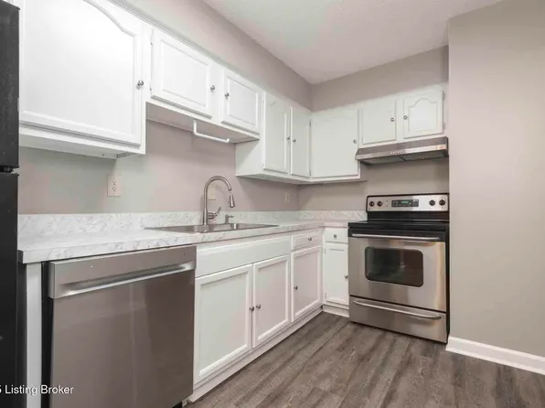 7052 Wildwood Cir APT 111, Louisville, KY 40291
