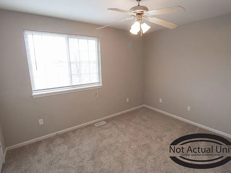 3914 Snowy Owl Dr — Photo 29