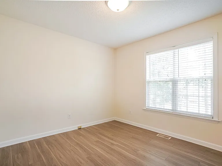 6728 Oviedo Dr — Photo 12