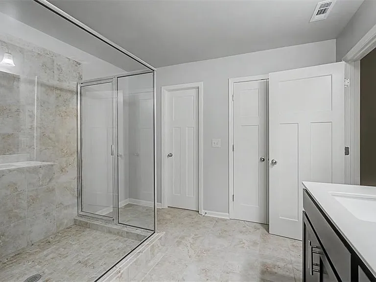 1360 Sugar Glen Ct — Photo 16