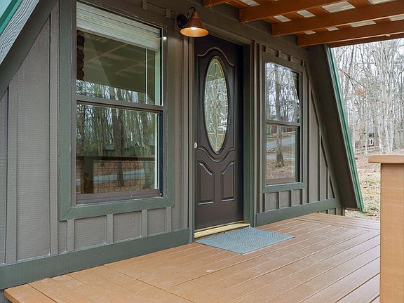 3rd image of 170 Miller Cove Cir