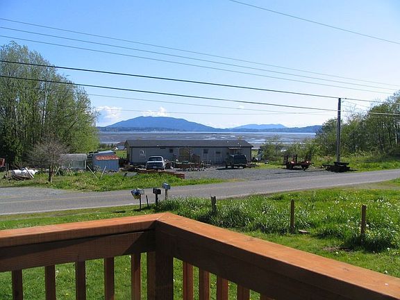 Home includes vies of Lummi Island and the San Juans