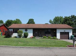 14 Eagle Pass, Hurricane, WV 25526