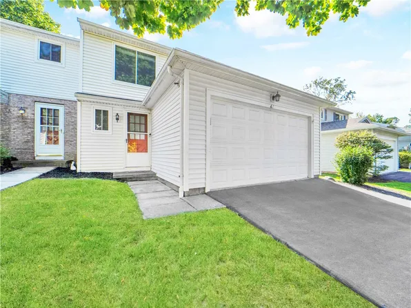 41 Bucklebury Hl, Fairport, NY 14450