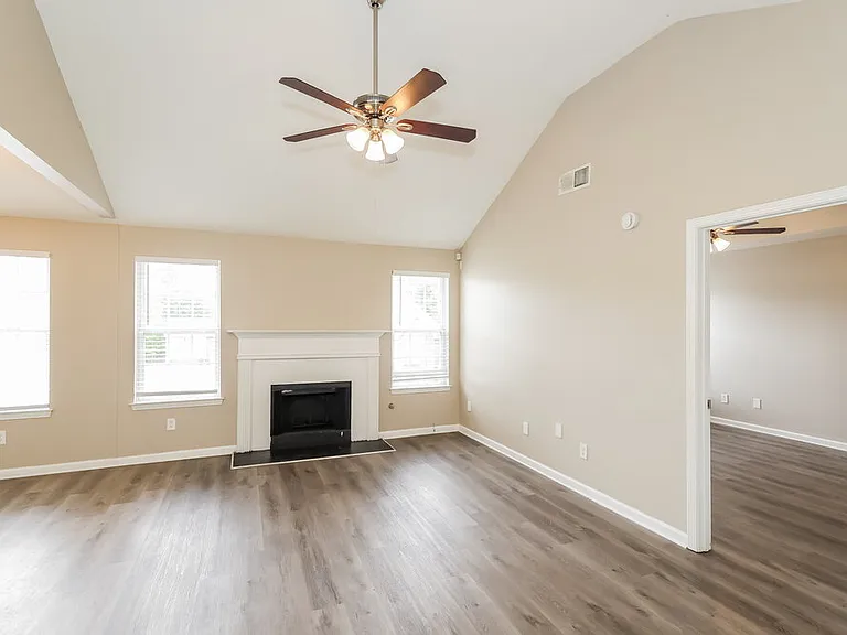 714 Cherry Branch Cir — Photo 4