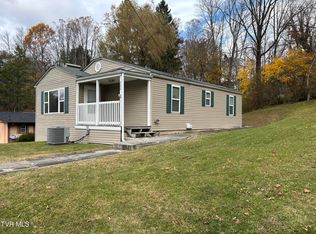 202 Railroad Ave NE, Wise, VA 24293