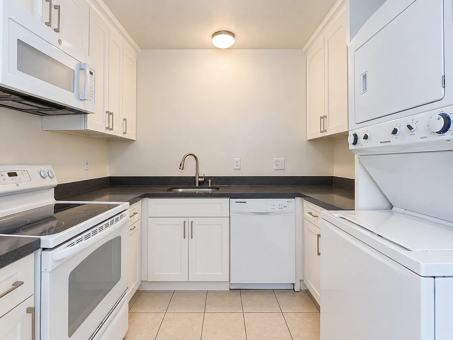 620 Lexington Ave — Photo 2