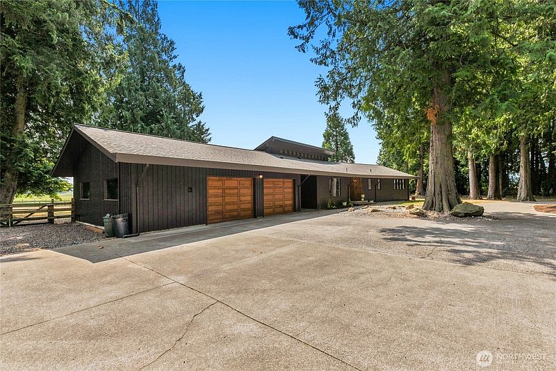 5th image of 831 E Wiser Lake Road