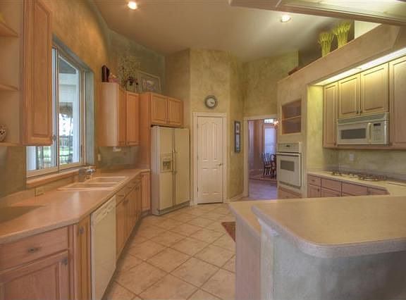 5th image of 18016 Pinnacle Ct