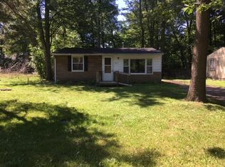 2617 Fielding Dr, Lansing, MI 48911