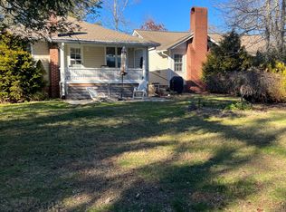 1510 Kanuga Rd APT B, Hendersonville, NC 28739