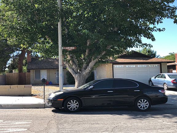 3rd image of 43203 Laurelwood Ln