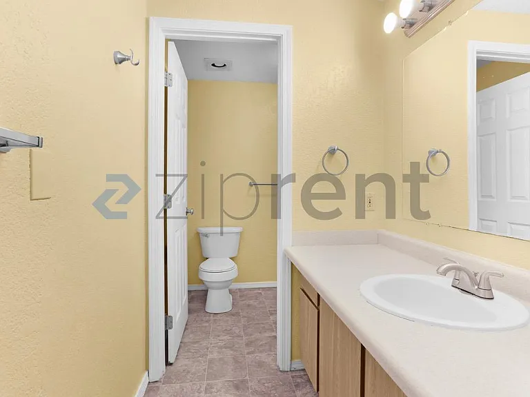 5205 S Orchard St #A — Photo 12