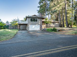 307 W Linda Vista Rd, Grants Pass, OR 97527