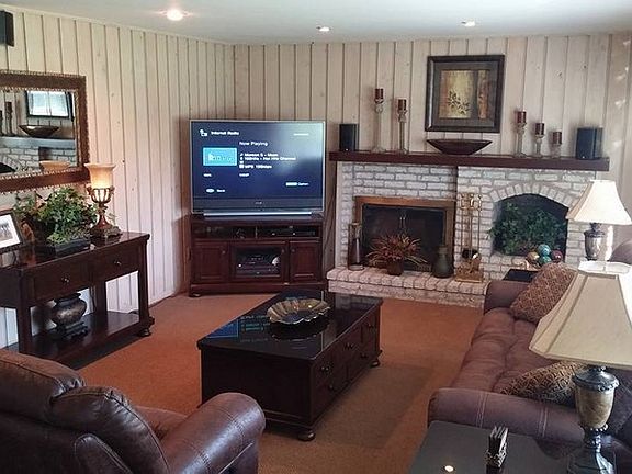 5th image of 30 Willowbrook Dr
