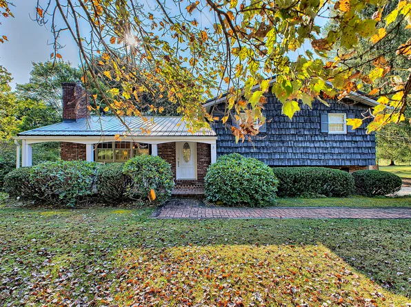 156 Pump Station Rd, New Alexandria, PA 15670