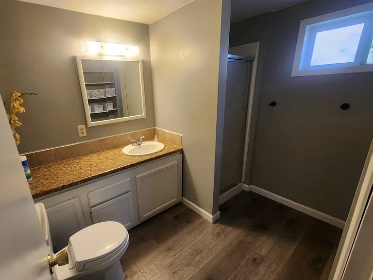 515 S Chestnut St #B — Photo 8