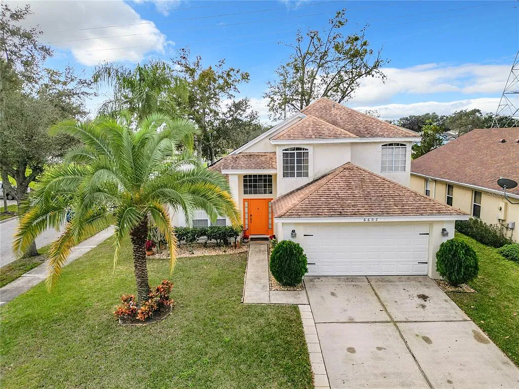4 bed, 2.5 bath, 2036 sqft, $3,500 — Photo 3