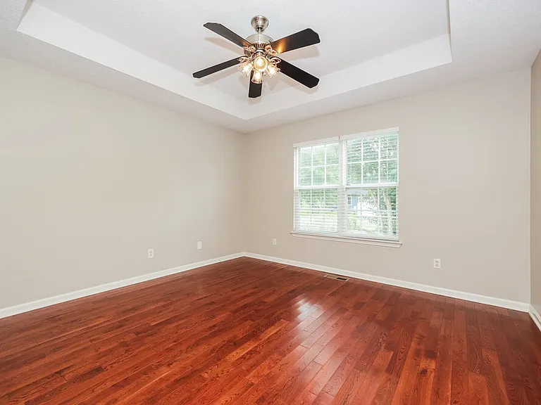 1915 Steaford Ct — Photo 8