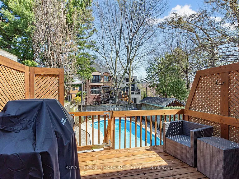 21 Hadley Rd — Photo 33