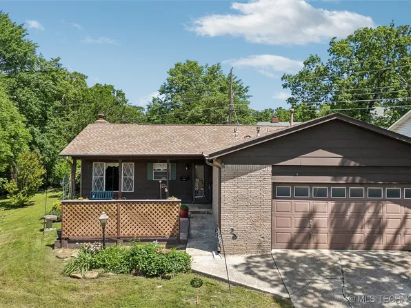 3041 W 56th Pl, Tulsa, OK 74107