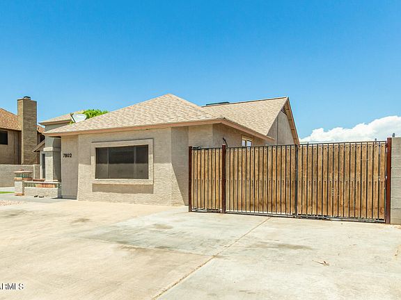 4th image of 7802 W DREYFUS Drive