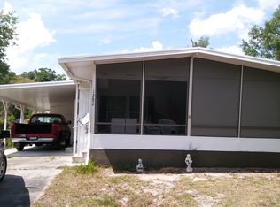 1282 Hickory Ln, Deland, FL 32724