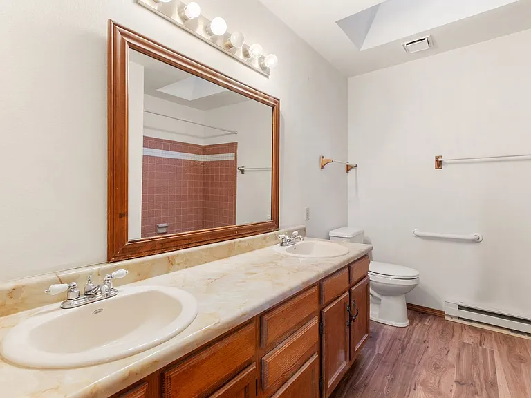 590 Greenway Ct #A — Photo 38